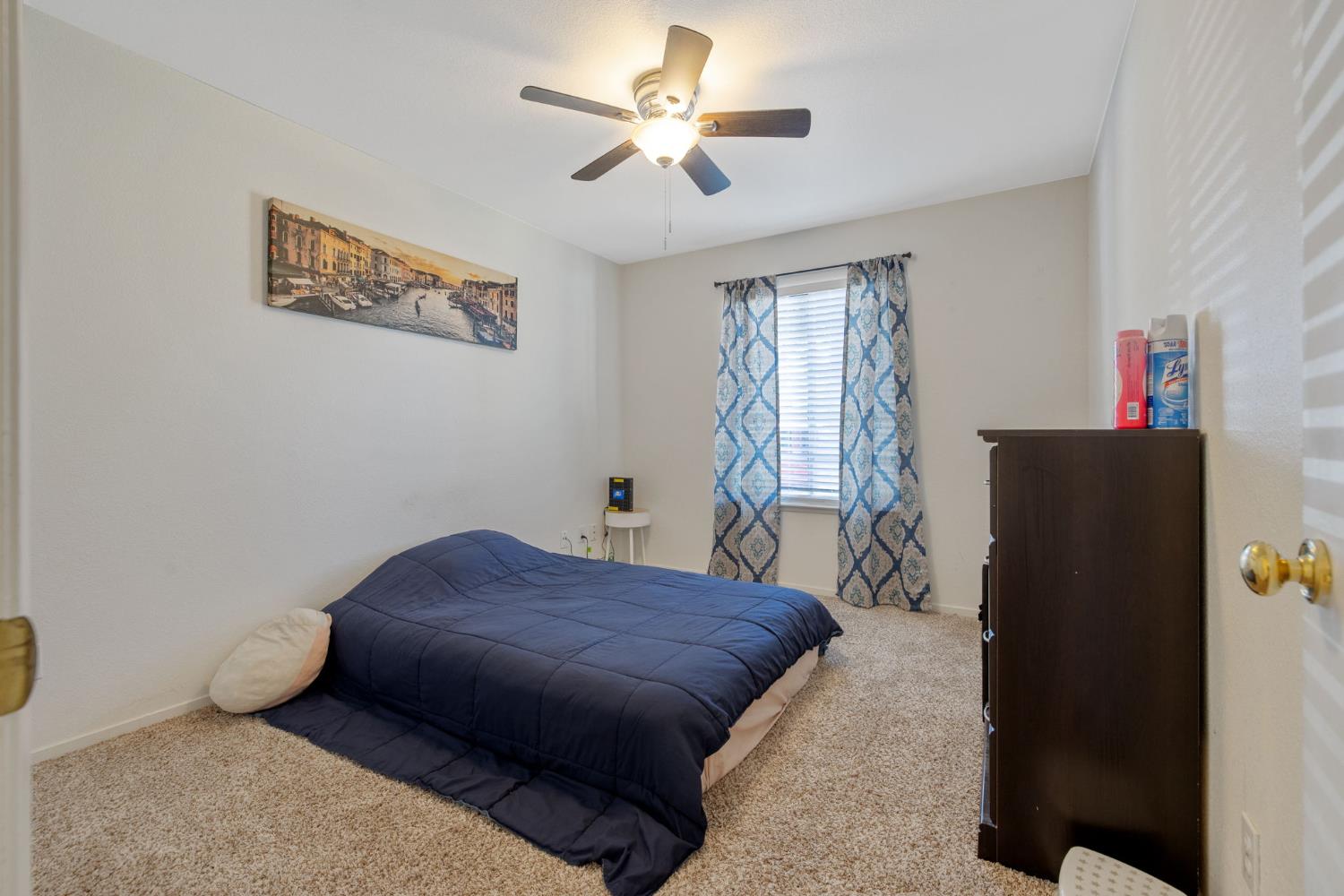 2451 N EL Capitan Ave, Fresno, CA 93722