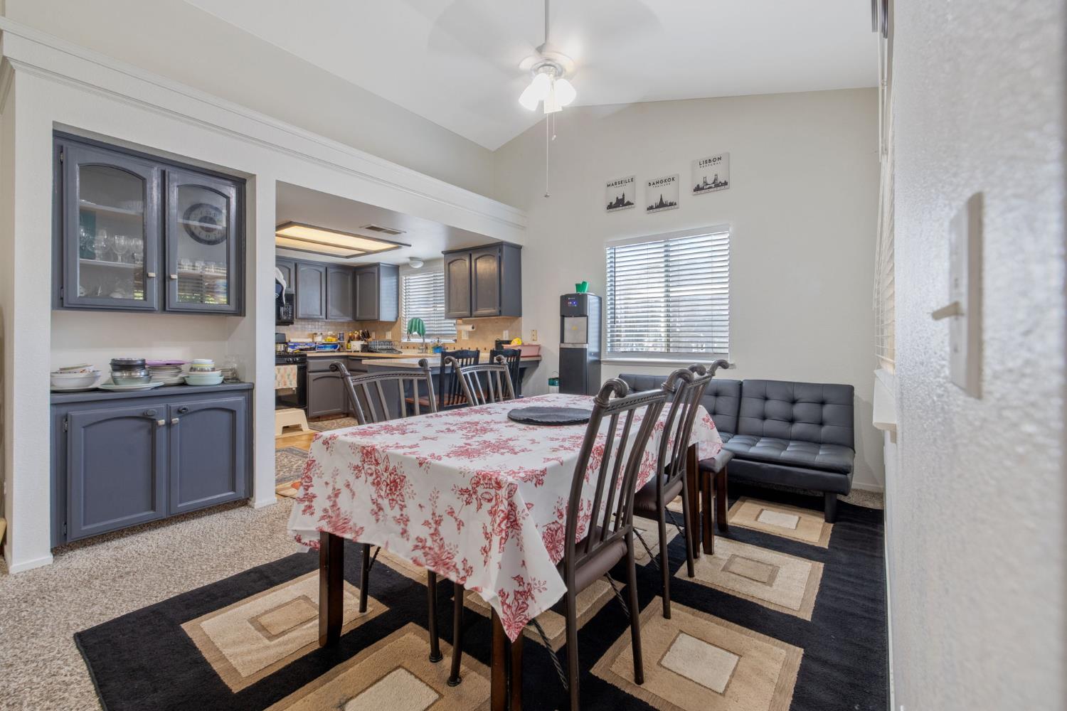 2451 N EL Capitan Ave, Fresno, CA 93722