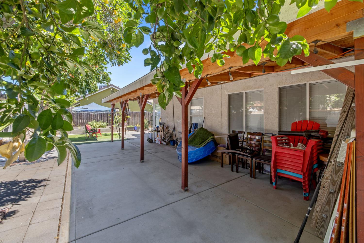 2451 N EL Capitan Ave, Fresno, CA 93722