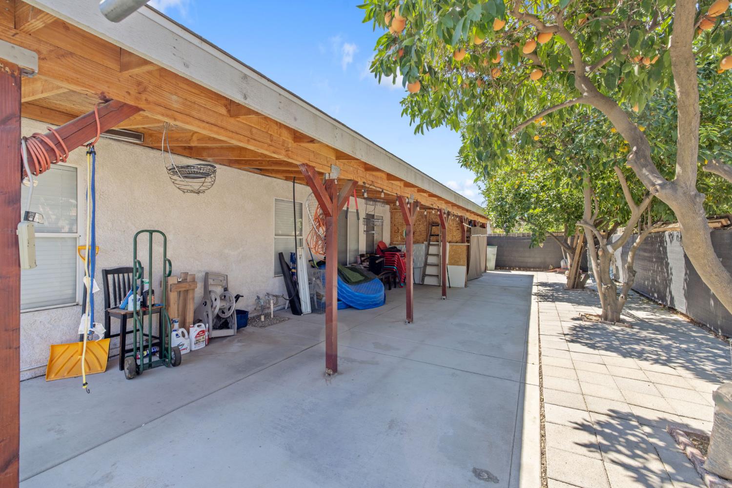 2451 N EL Capitan Ave, Fresno, CA 93722
