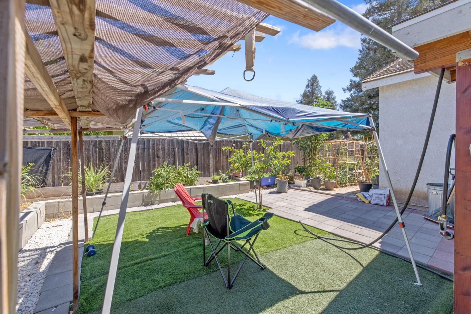 2451 N EL Capitan Ave, Fresno, CA 93722