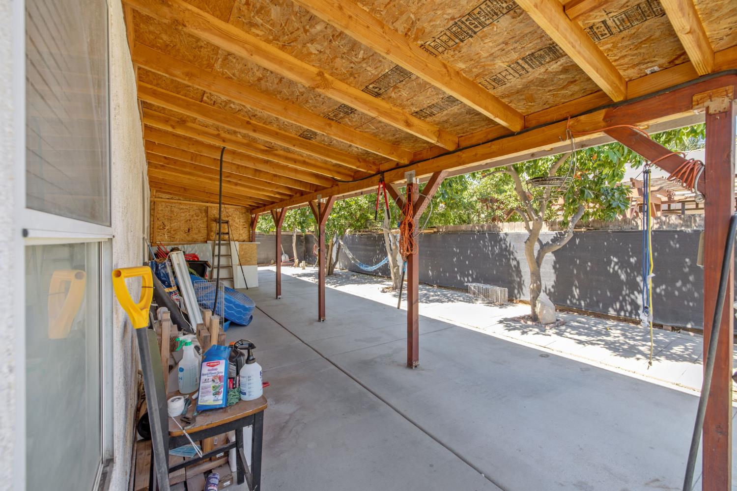 2451 N EL Capitan Ave, Fresno, CA 93722