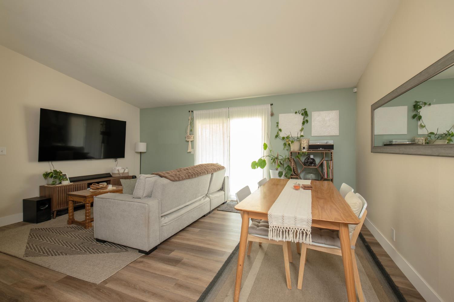332 W Spring Ln, Lemoore, CA 93245