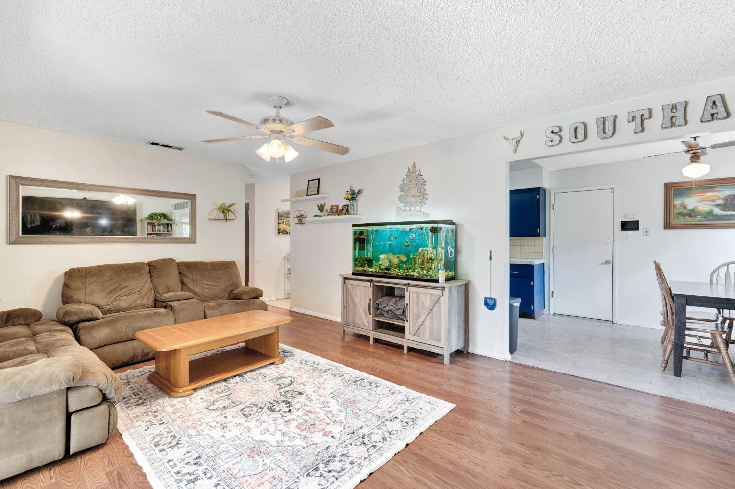 4590 N Hughes Ave, Fresno, CA 93705