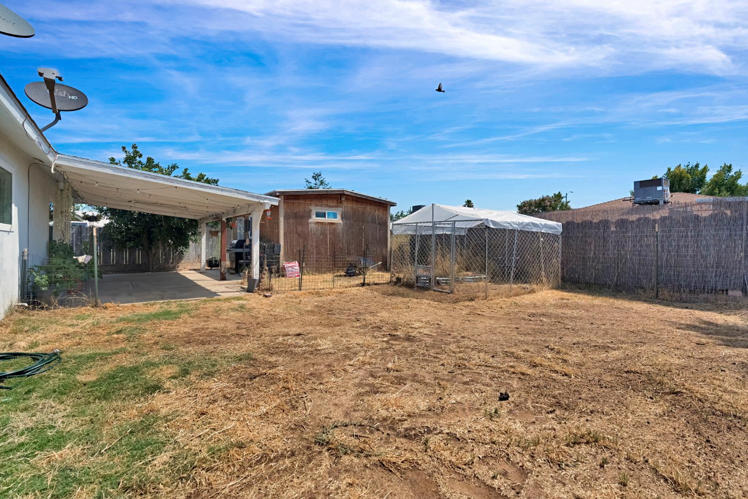 4590 N Hughes Ave, Fresno, CA 93705