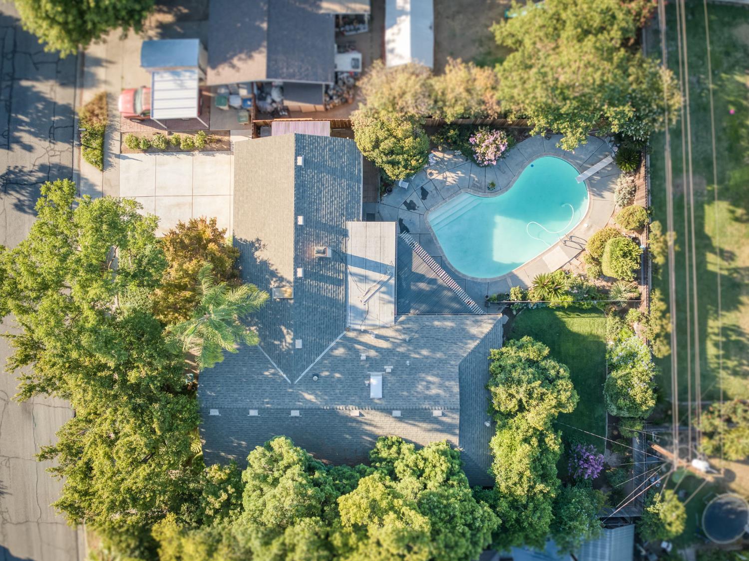 6070 N Colonial Ave, Fresno, CA 93704