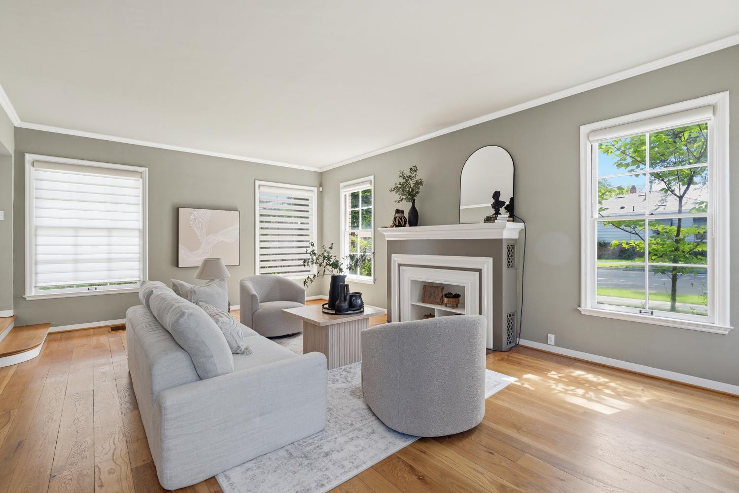 445 E Princeton Ave, Fresno, CA 93704