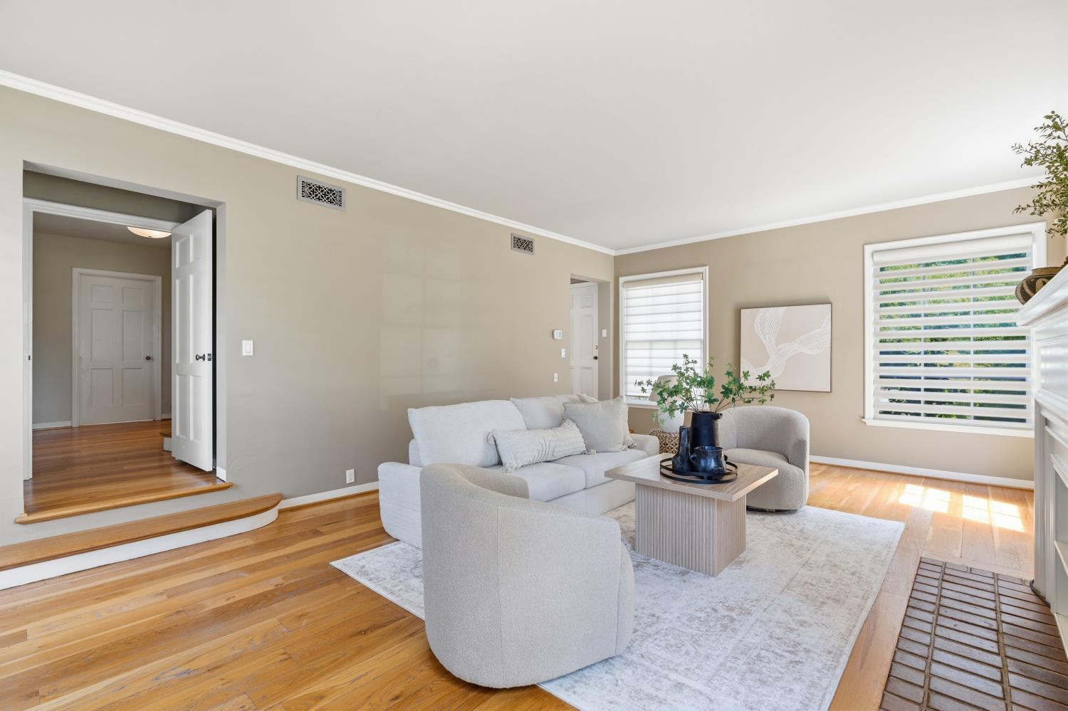 445 E Princeton Ave, Fresno, CA 93704