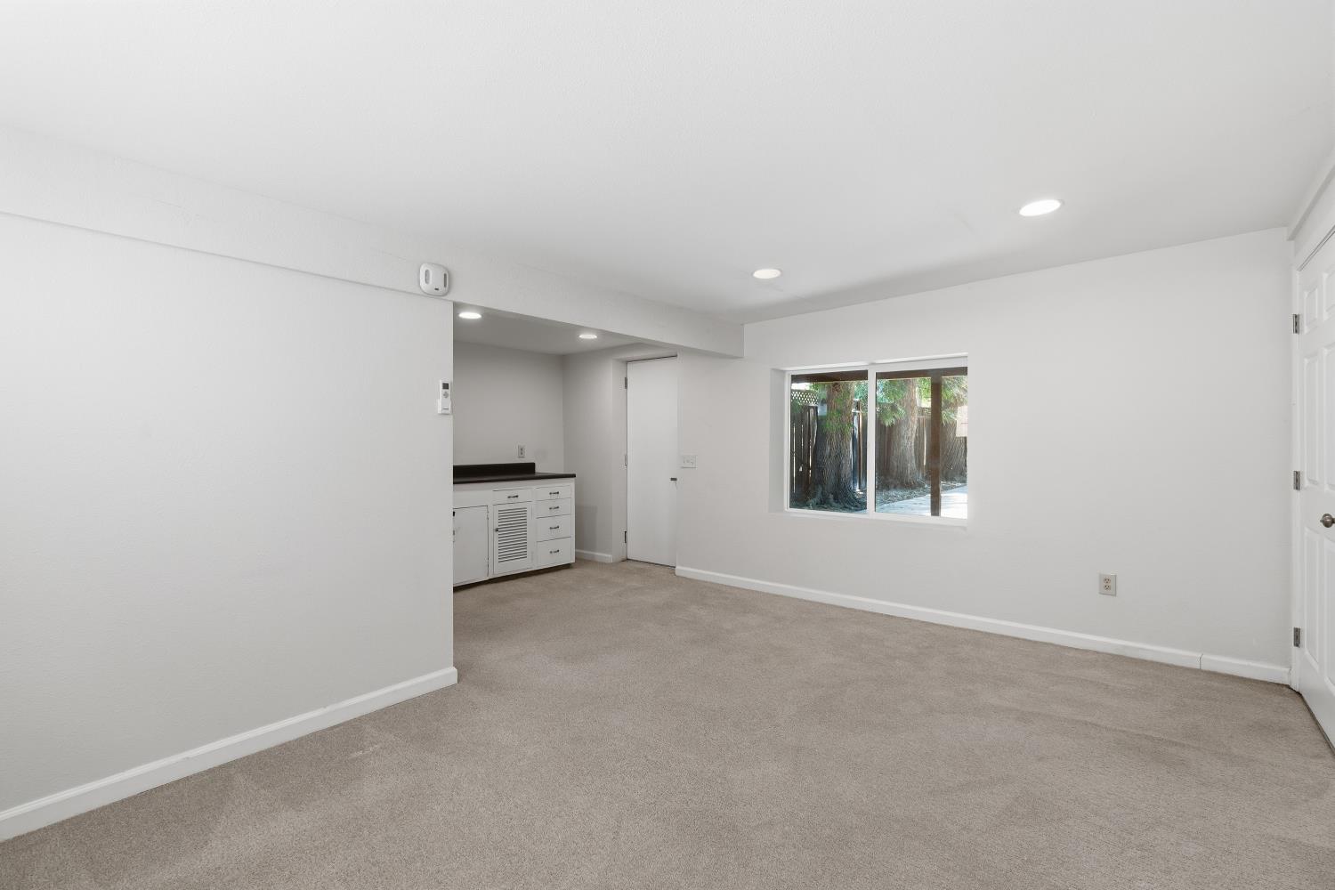445 E Princeton Ave, Fresno, CA 93704