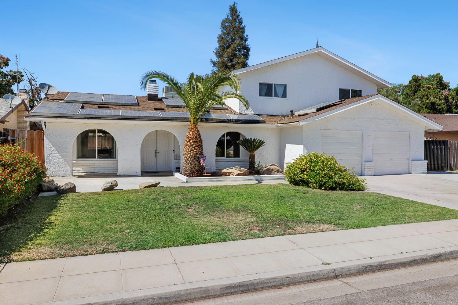 857 Los Altos Ave, Clovis, CA 93612