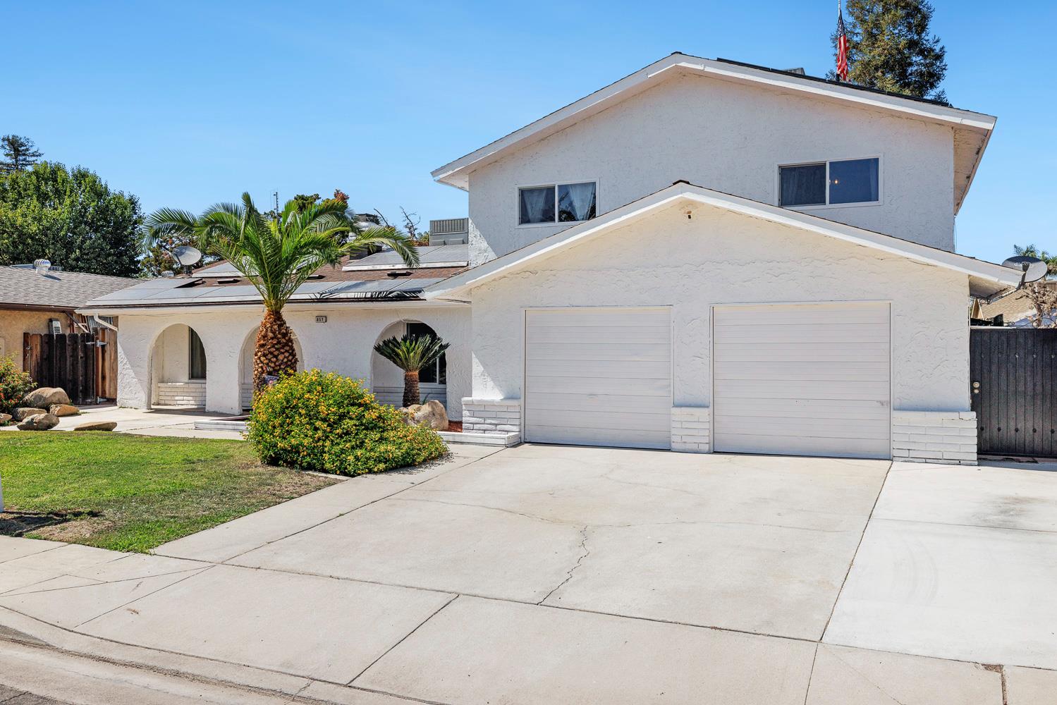 857 Los Altos Ave, Clovis, CA 93612