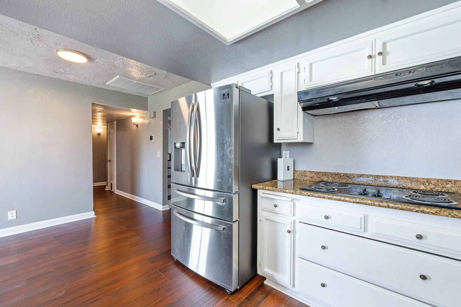 857 Los Altos Ave, Clovis, CA 93612
