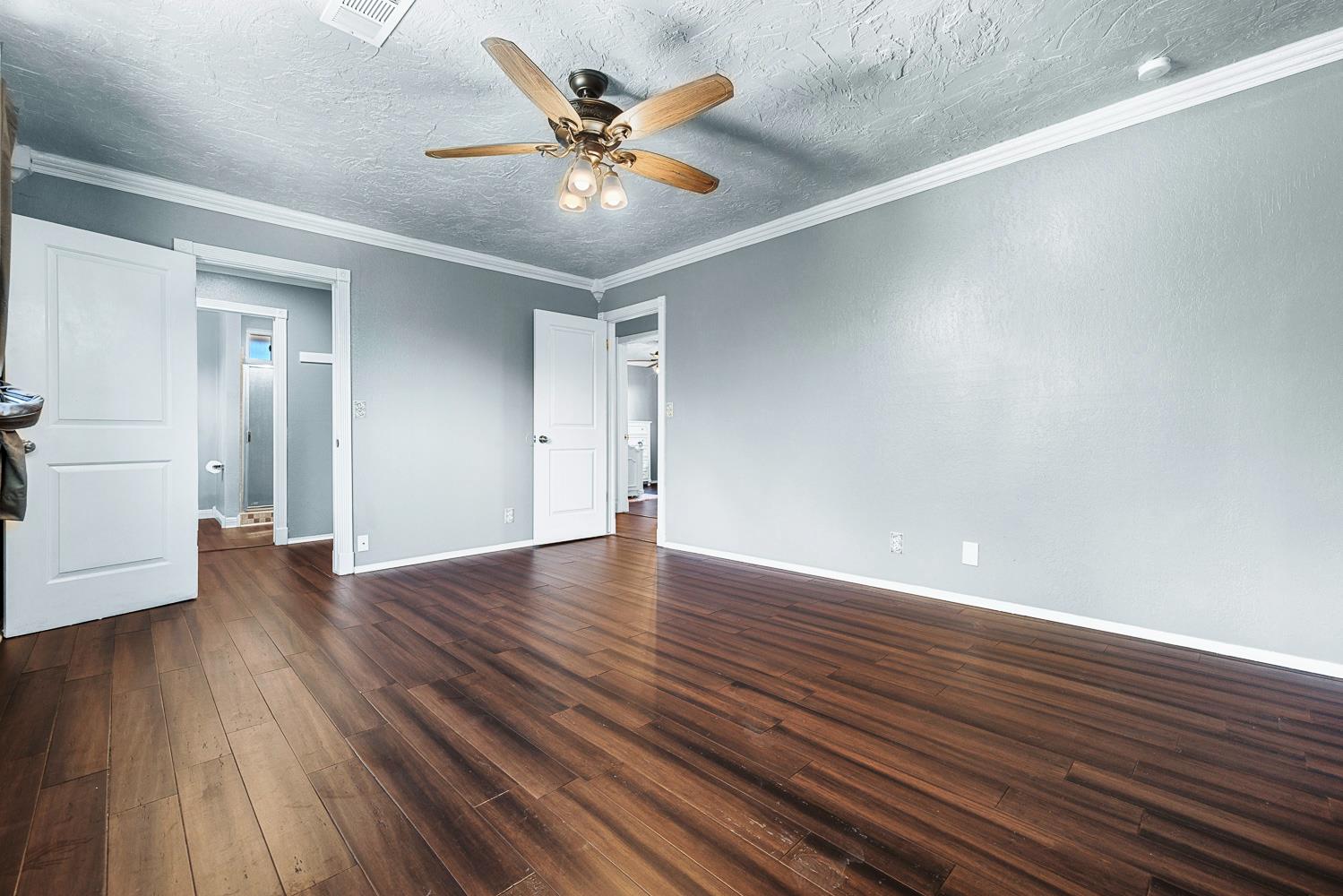 857 Los Altos Ave, Clovis, CA 93612