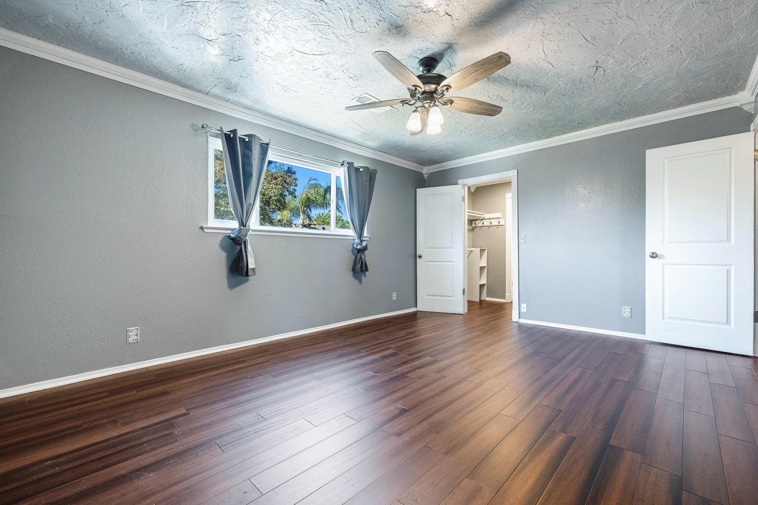 857 Los Altos Ave, Clovis, CA 93612
