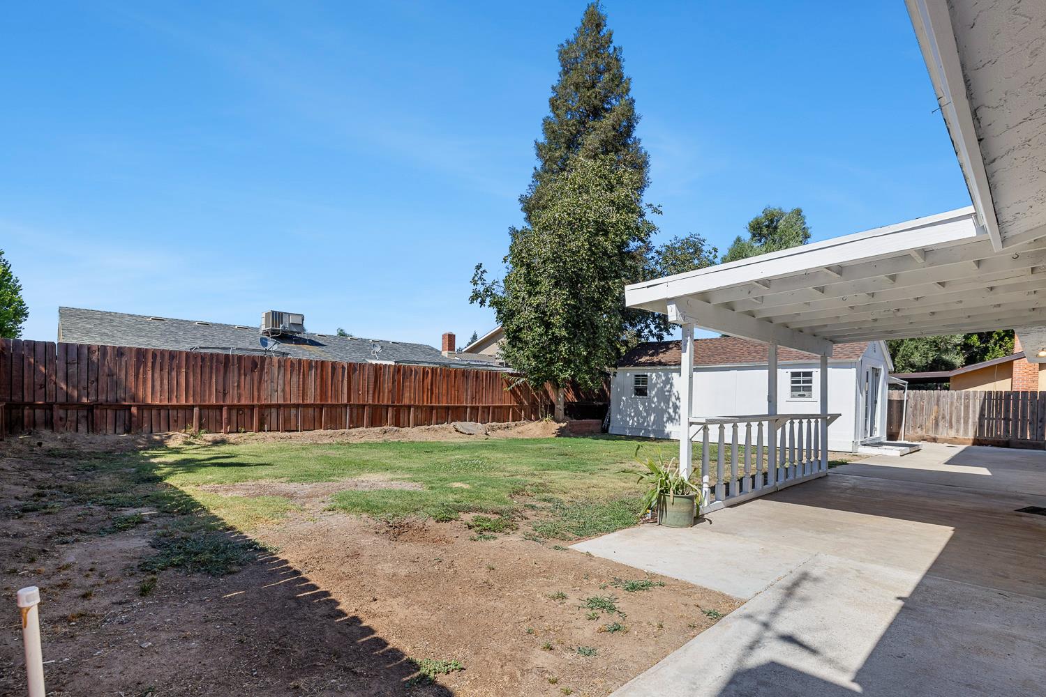 857 Los Altos Ave, Clovis, CA 93612