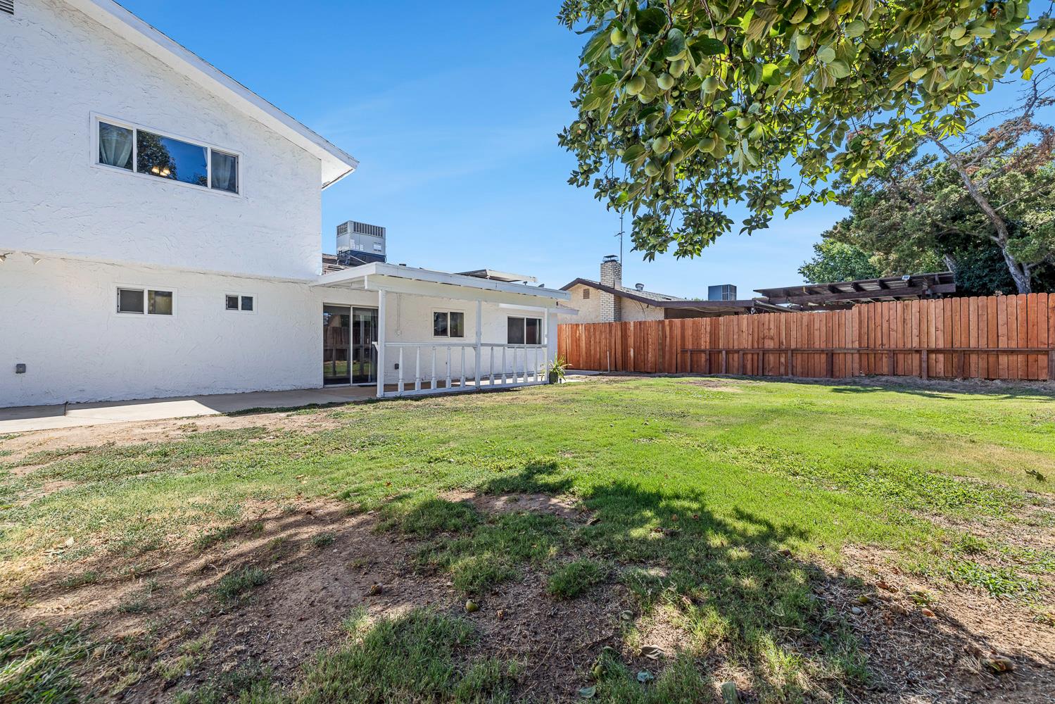 857 Los Altos Ave, Clovis, CA 93612