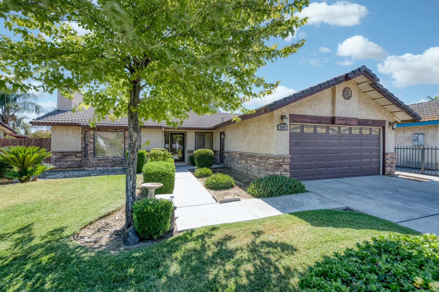 2319 S Pierce Ave, Fresno, CA 93725