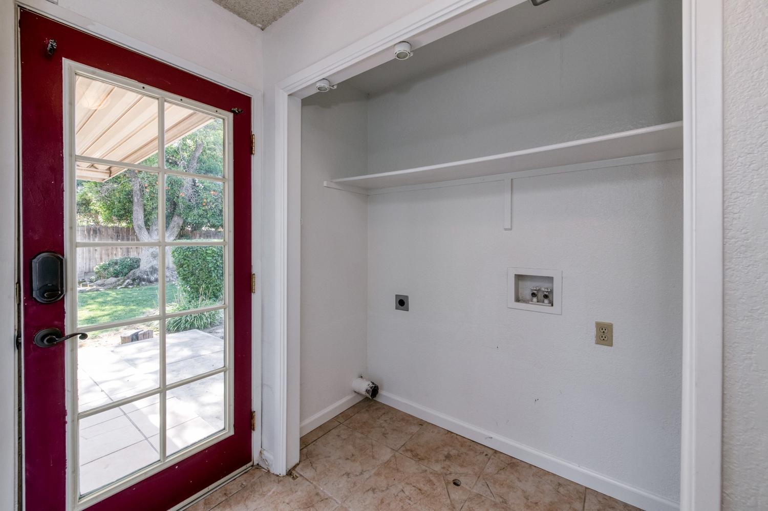 2319 S Pierce Ave, Fresno, CA 93725