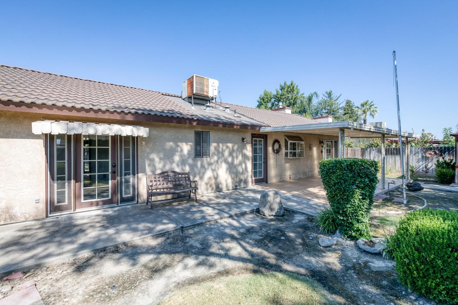 2319 S Pierce Ave, Fresno, CA 93725