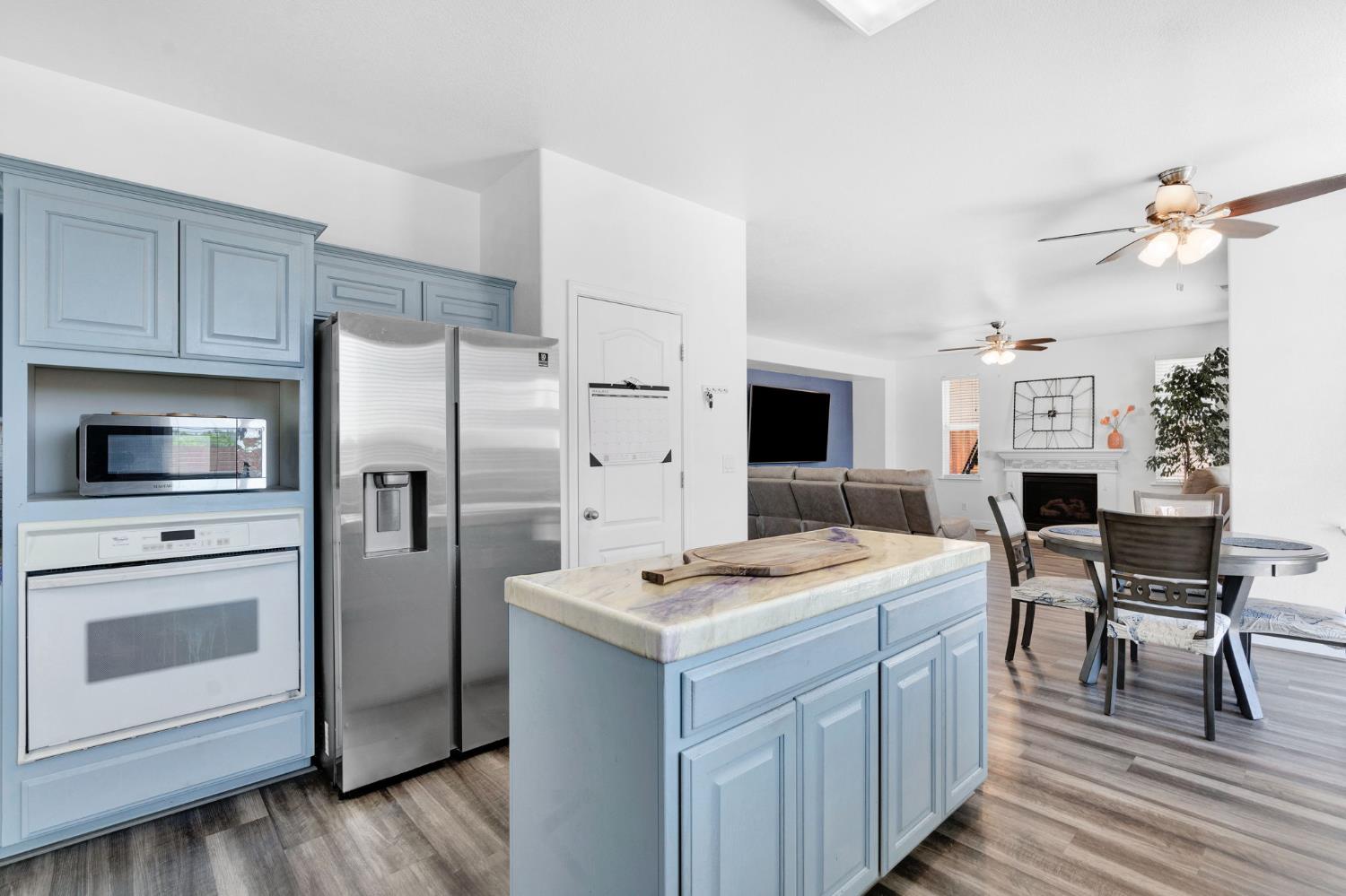 2768 Goshen Ave, Clovis, CA 93611