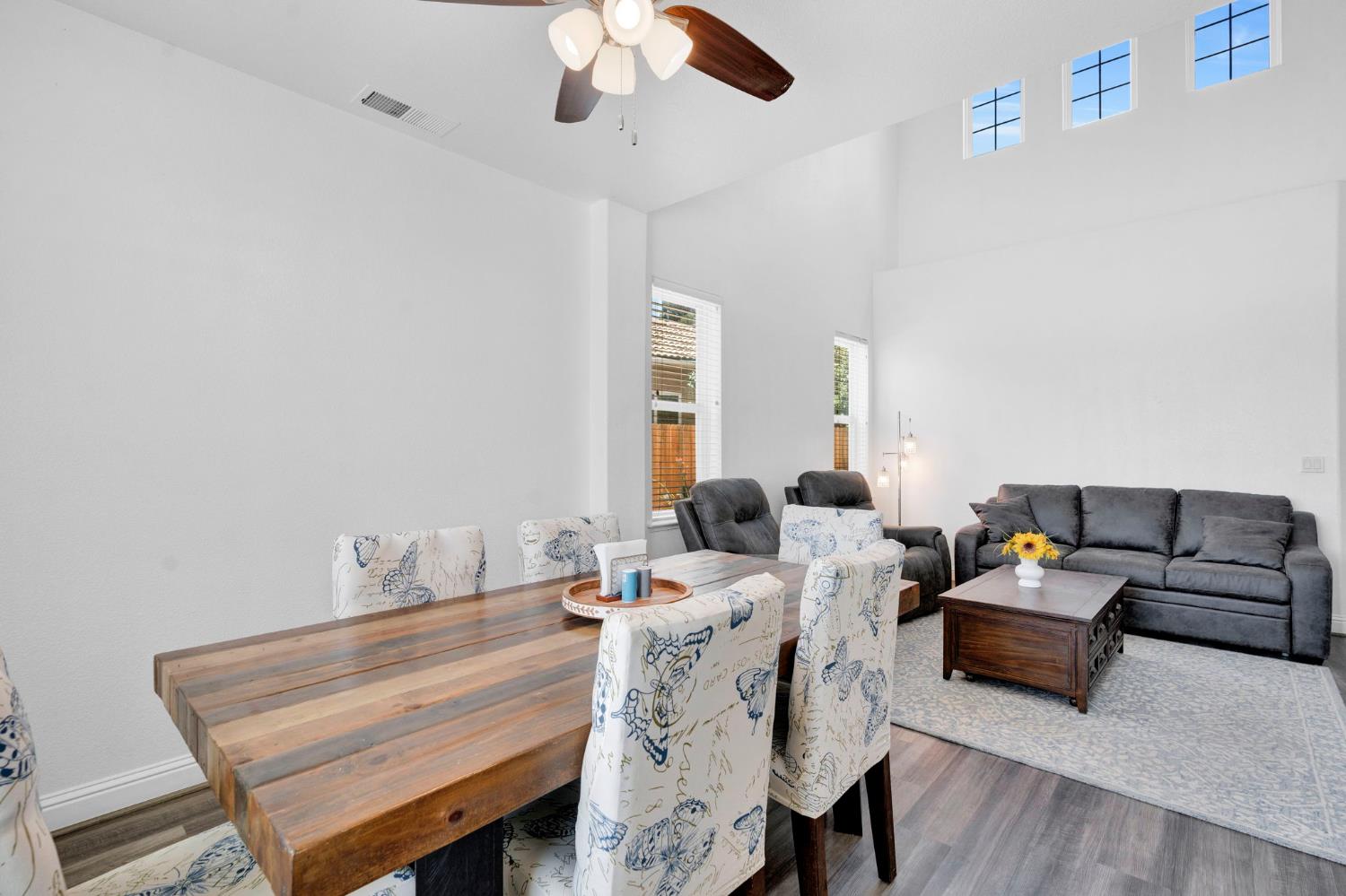 2768 Goshen Ave, Clovis, CA 93611