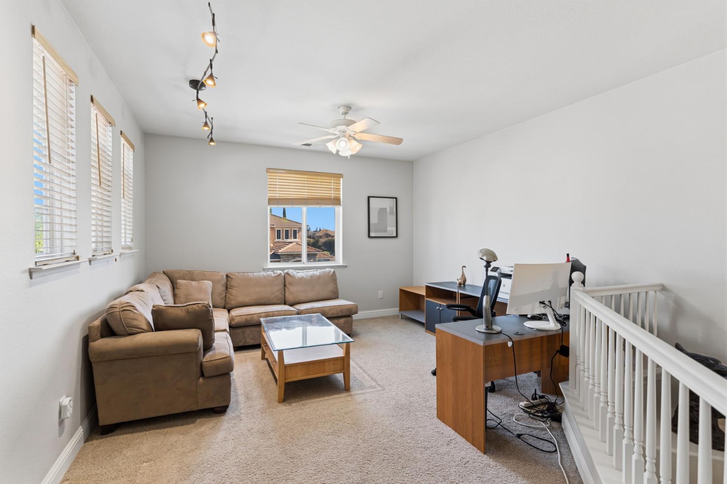 8553 N Ann Ave, Fresno, CA 93720