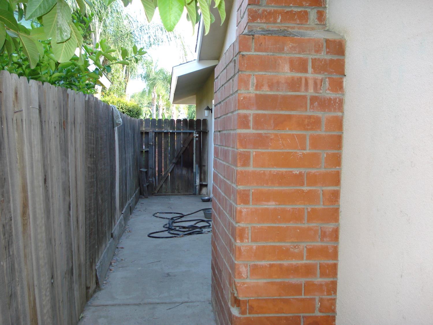 4769 E Mckenzie Ave, Fresno, CA 93702
