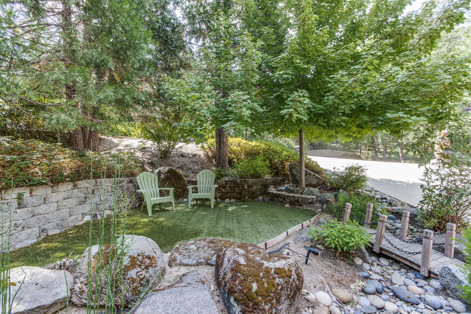 53885 Dogwood Creek Dr, Bass Lake, CA 93604