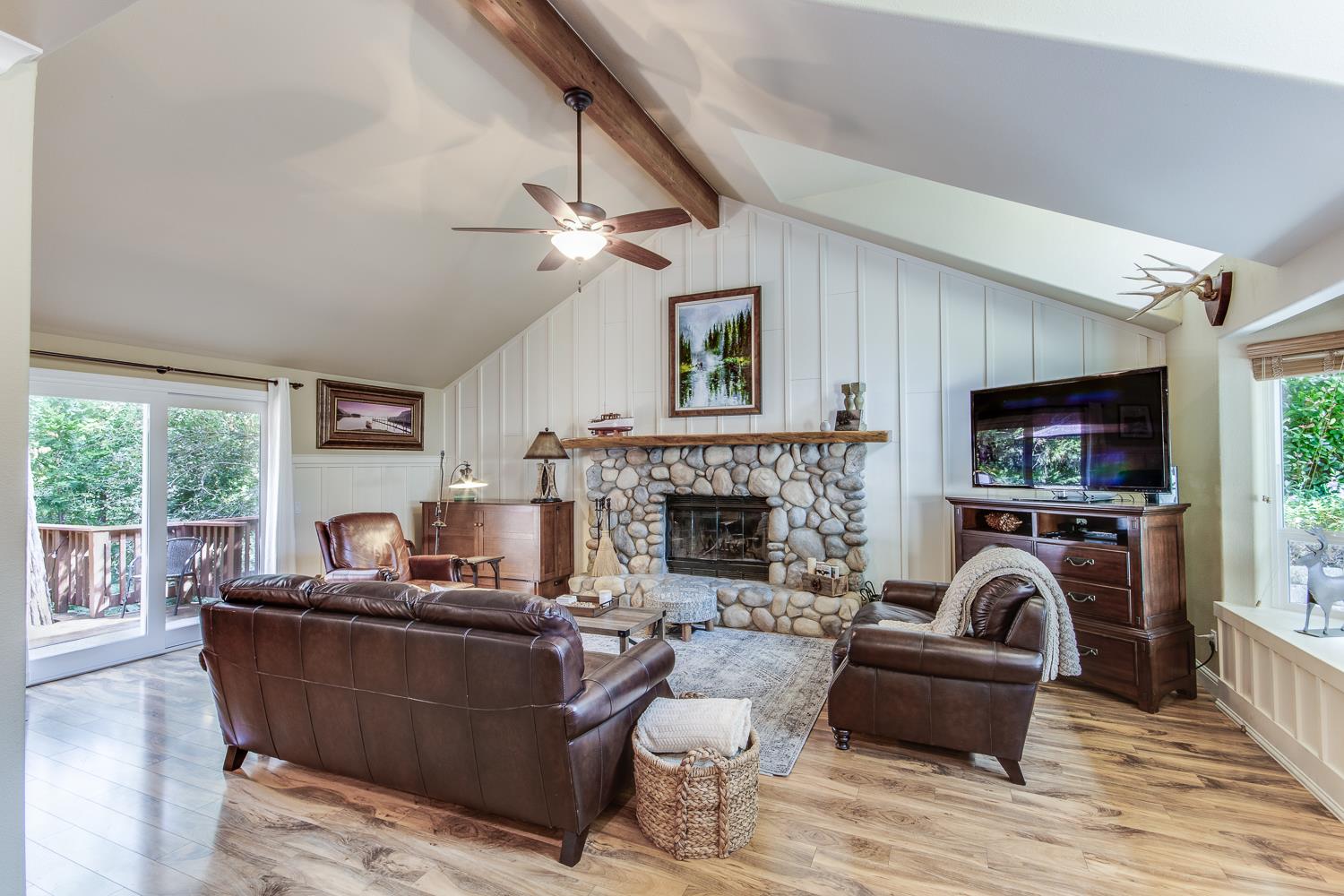 53885 Dogwood Creek Dr, Bass Lake, CA 93604
