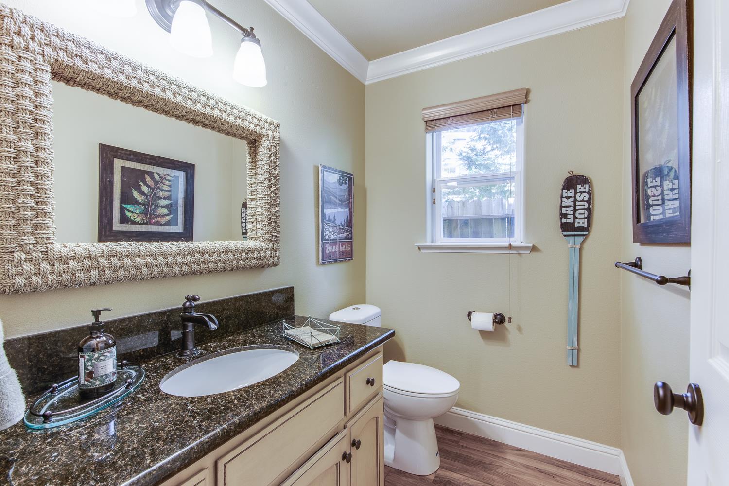 53885 Dogwood Creek Dr, Bass Lake, CA 93604