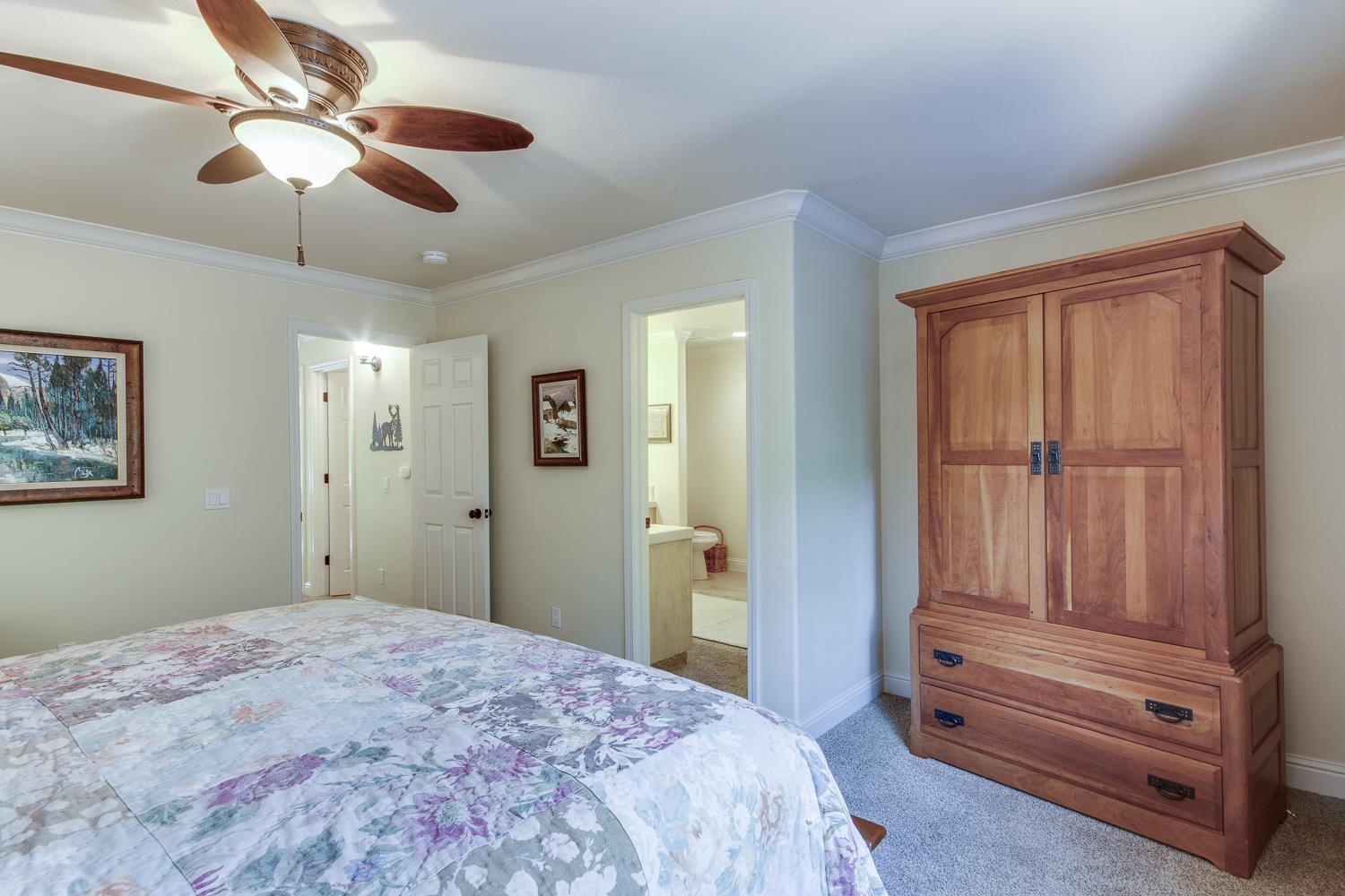 53885 Dogwood Creek Dr, Bass Lake, CA 93604