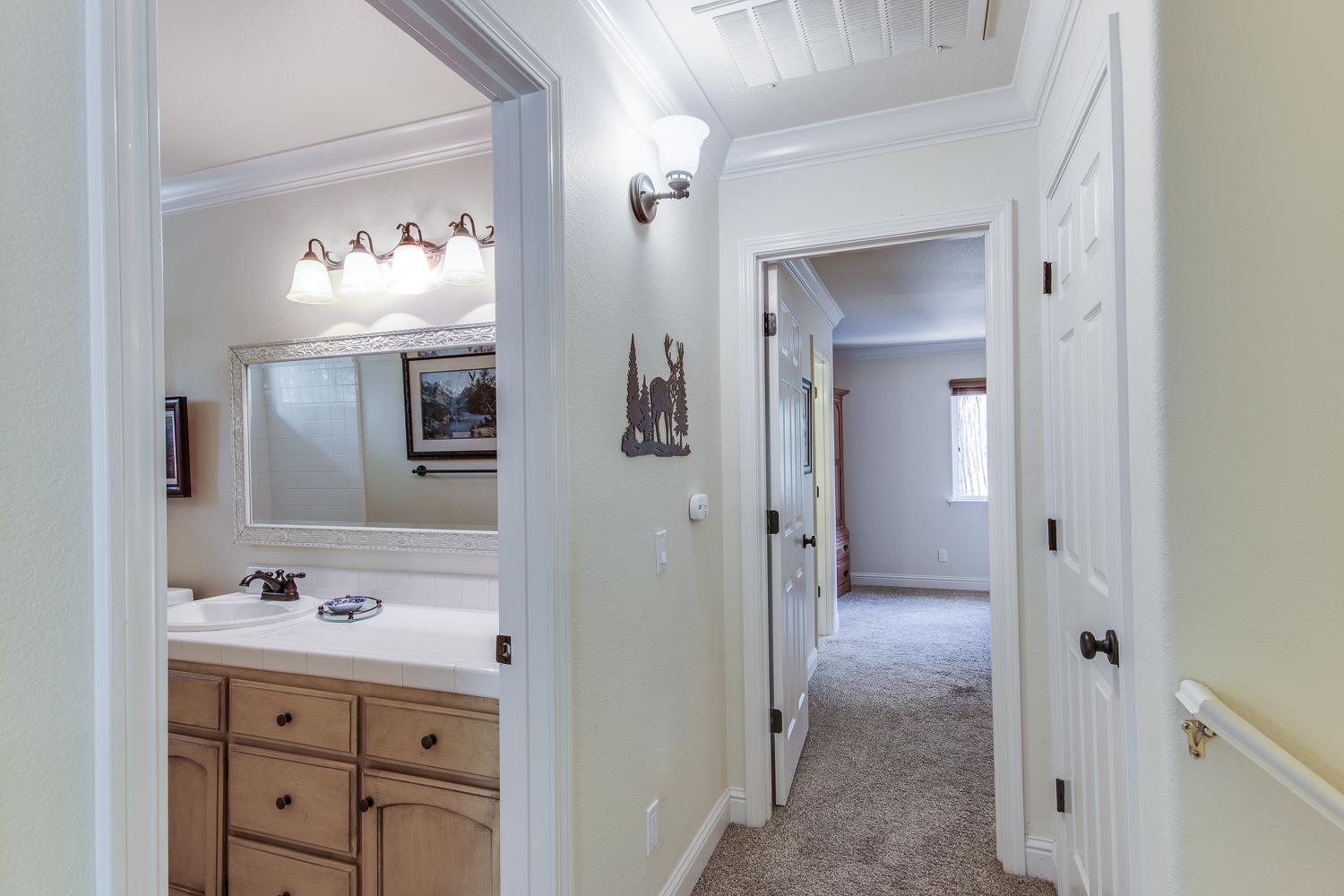53885 Dogwood Creek Dr, Bass Lake, CA 93604