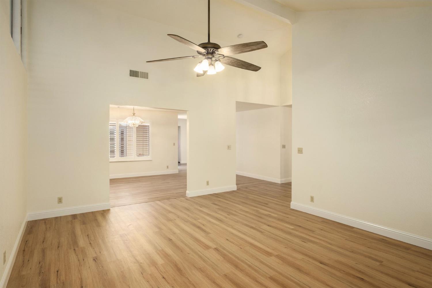 6185 N West Ave, Fresno, CA 93711