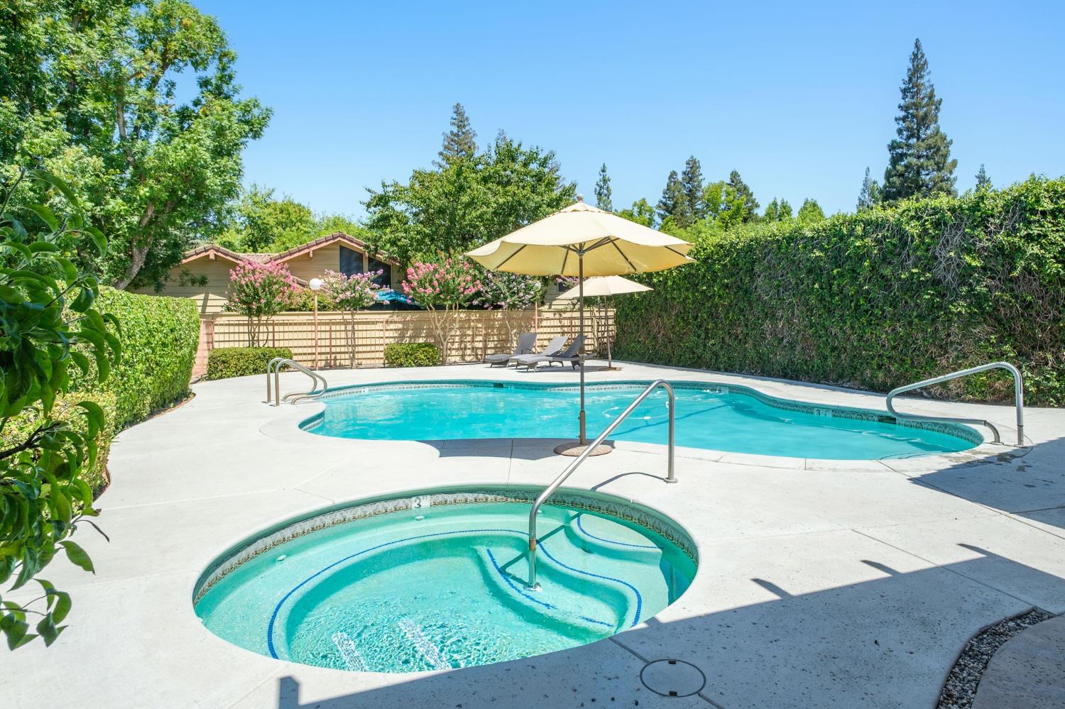 6185 N West Ave, Fresno, CA 93711