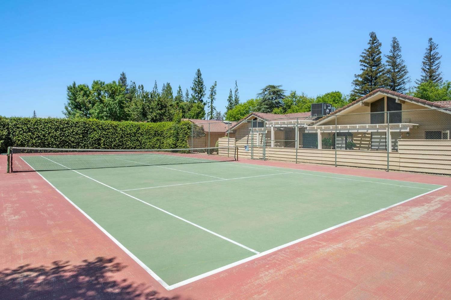 6185 N West Ave, Fresno, CA 93711