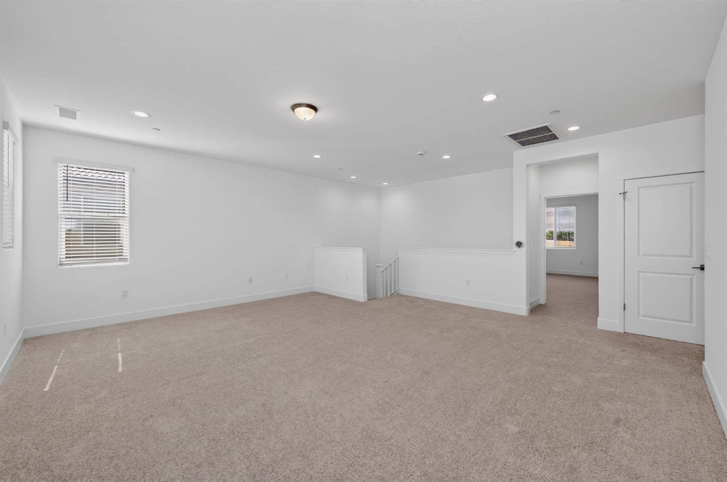 2813 E Corteza Dr, Fresno, CA 93730