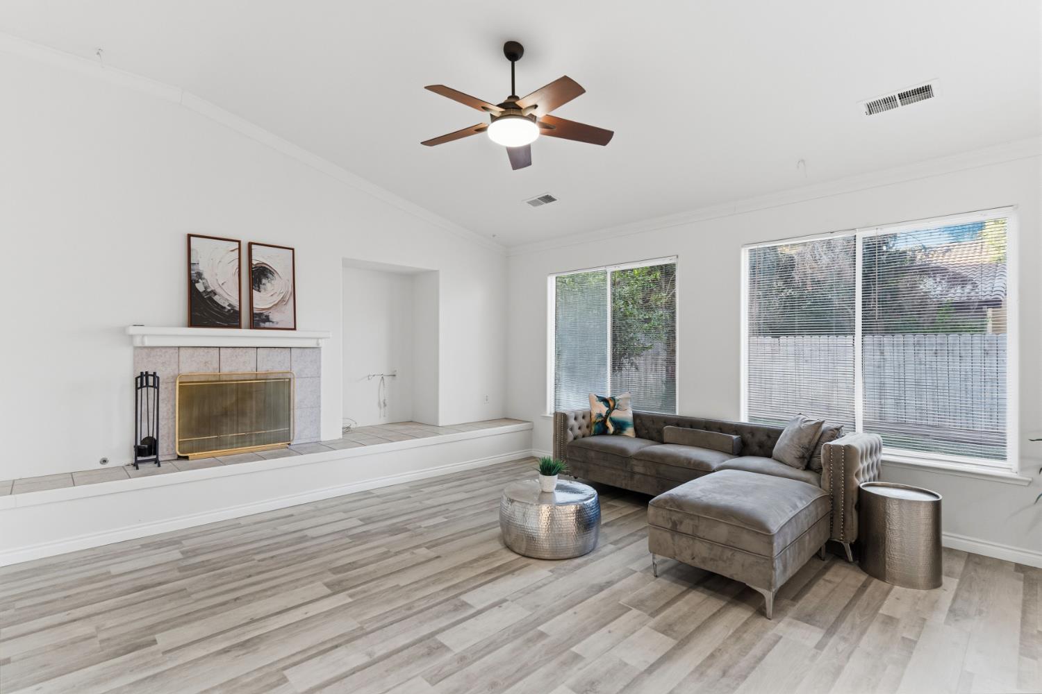 2624 E Houston Ave, Fresno, CA 93720