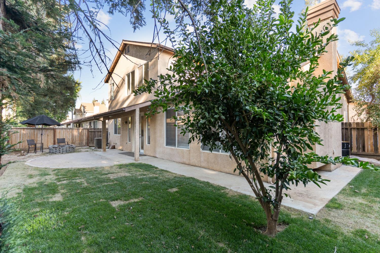 2624 E Houston Ave, Fresno, CA 93720