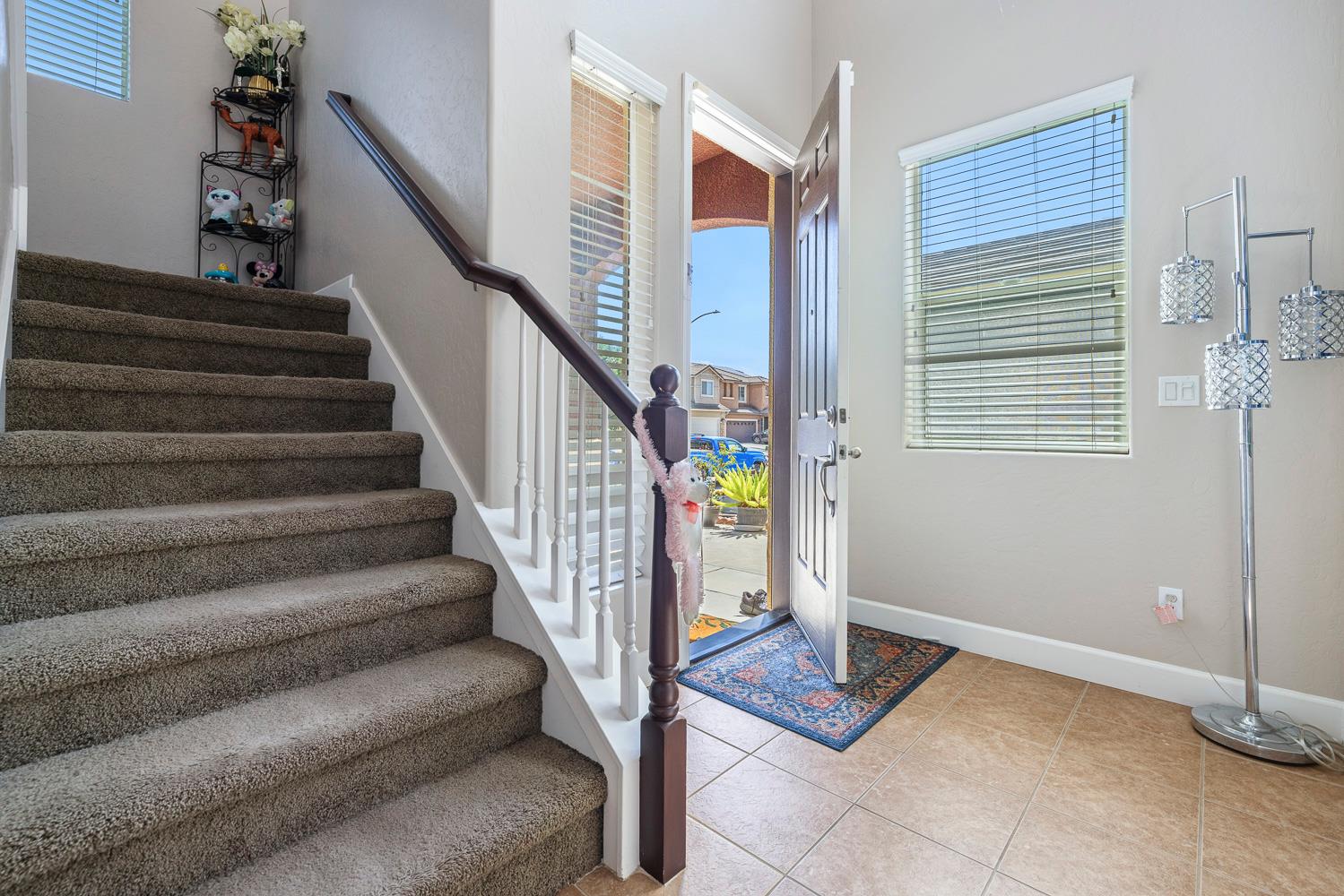 6568 E Braly, Fresno, CA 93727