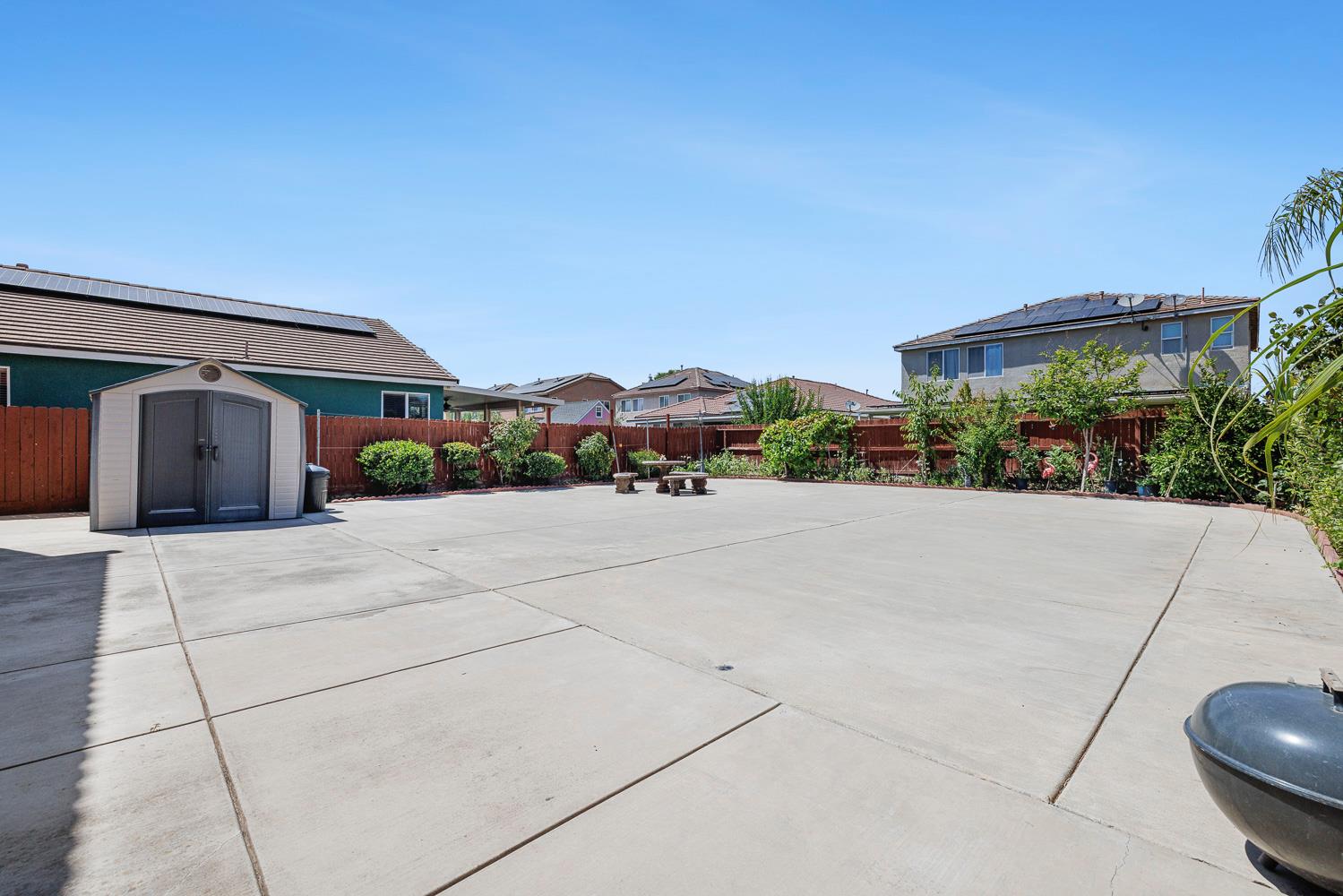 6568 E Braly, Fresno, CA 93727