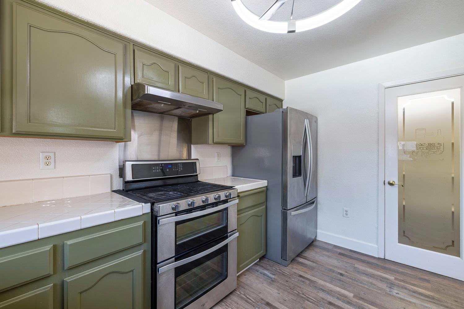 115 Curtiss Ln, Coalinga, CA 93210