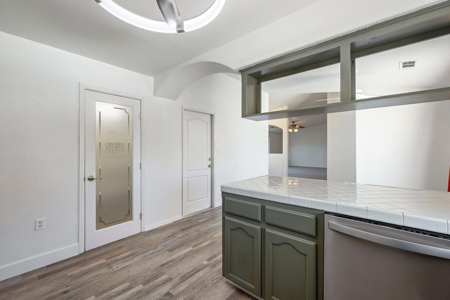 115 Curtiss Ln, Coalinga, CA 93210