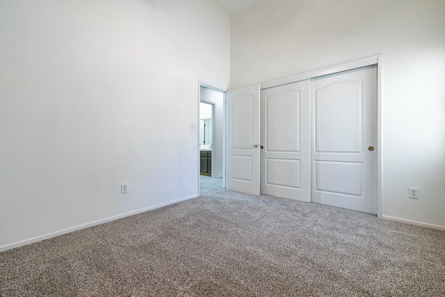 115 Curtiss Ln, Coalinga, CA 93210
