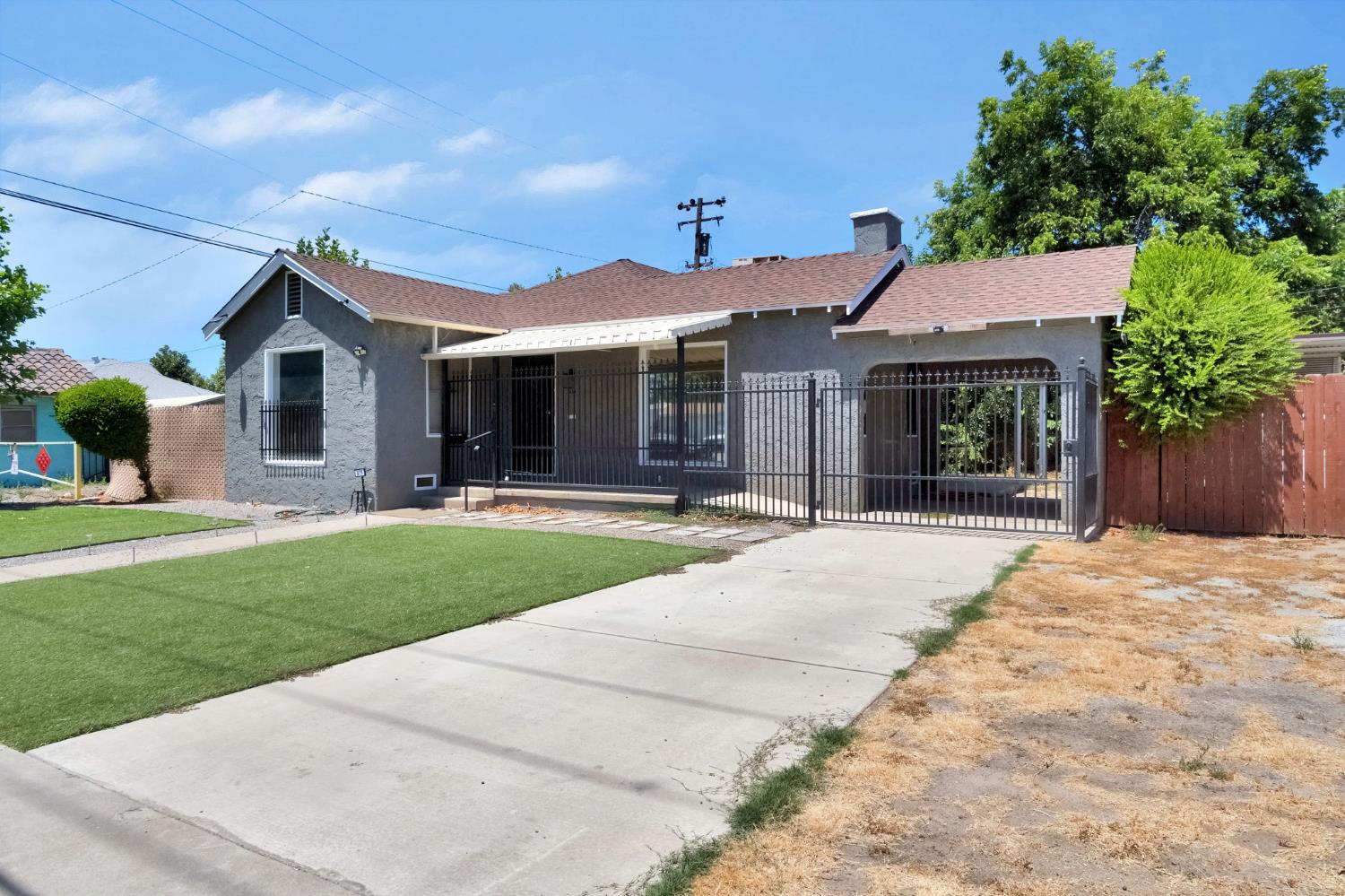 615 E 5Th St, Madera, CA 93638