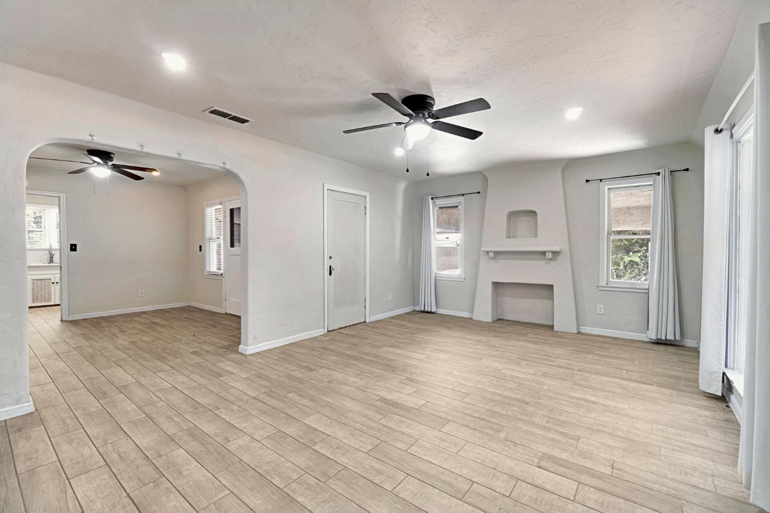 615 E 5Th St, Madera, CA 93638