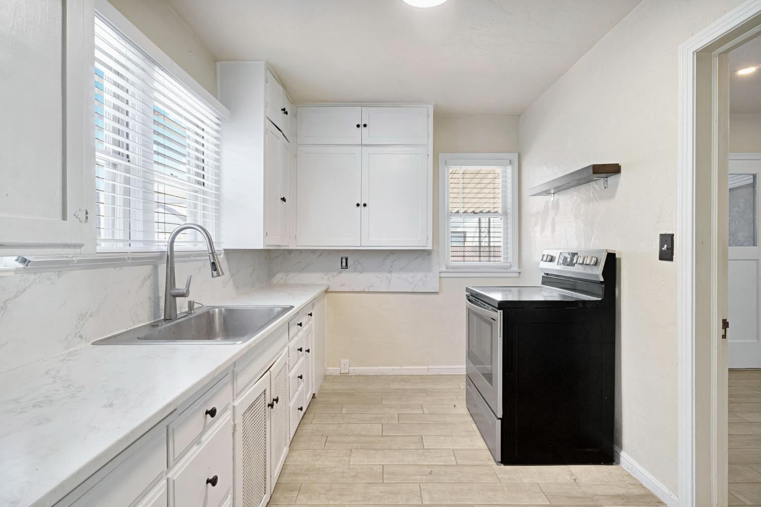 615 E 5Th St, Madera, CA 93638