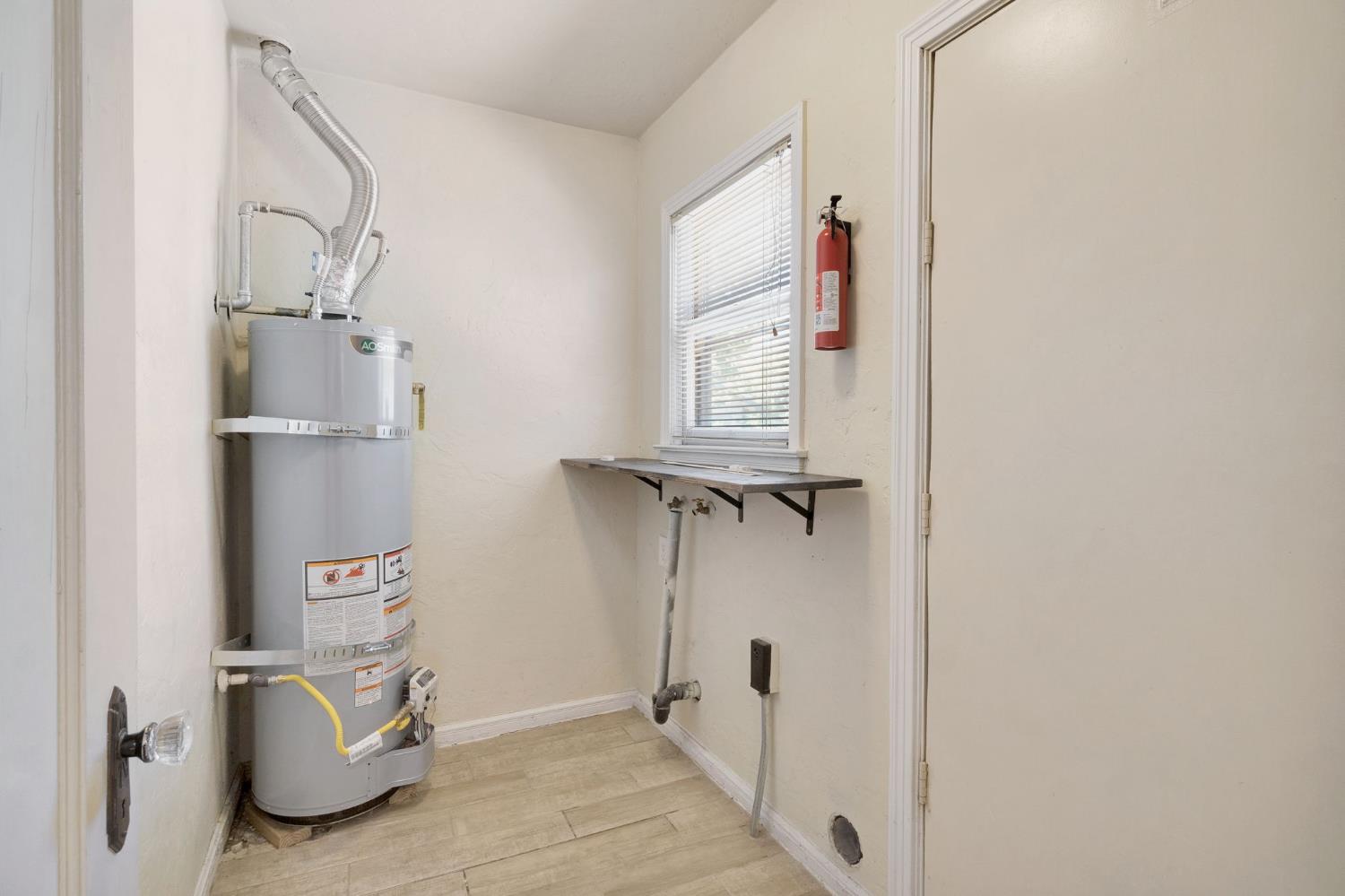 615 E 5Th St, Madera, CA 93638