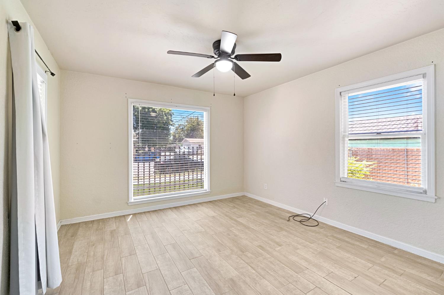 615 E 5Th St, Madera, CA 93638
