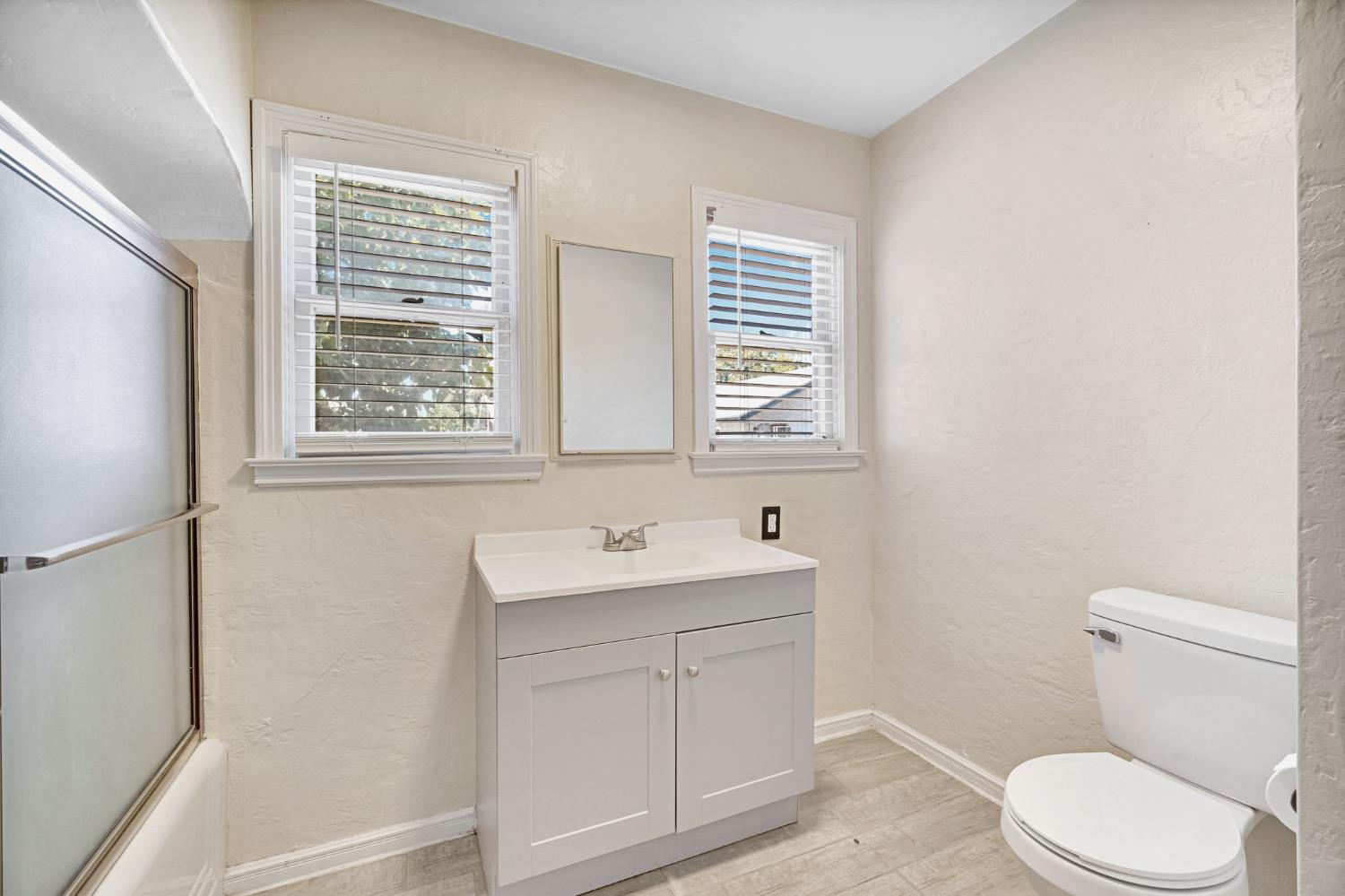 615 E 5Th St, Madera, CA 93638