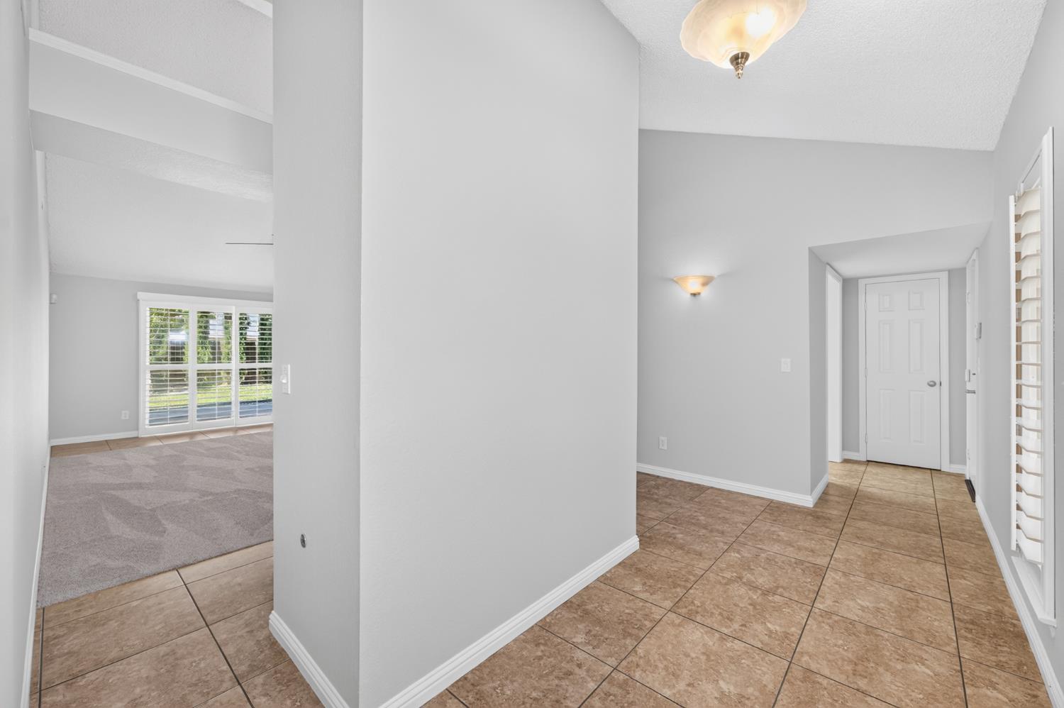 6329 N Gilroy Ave, Fresno, CA 93722